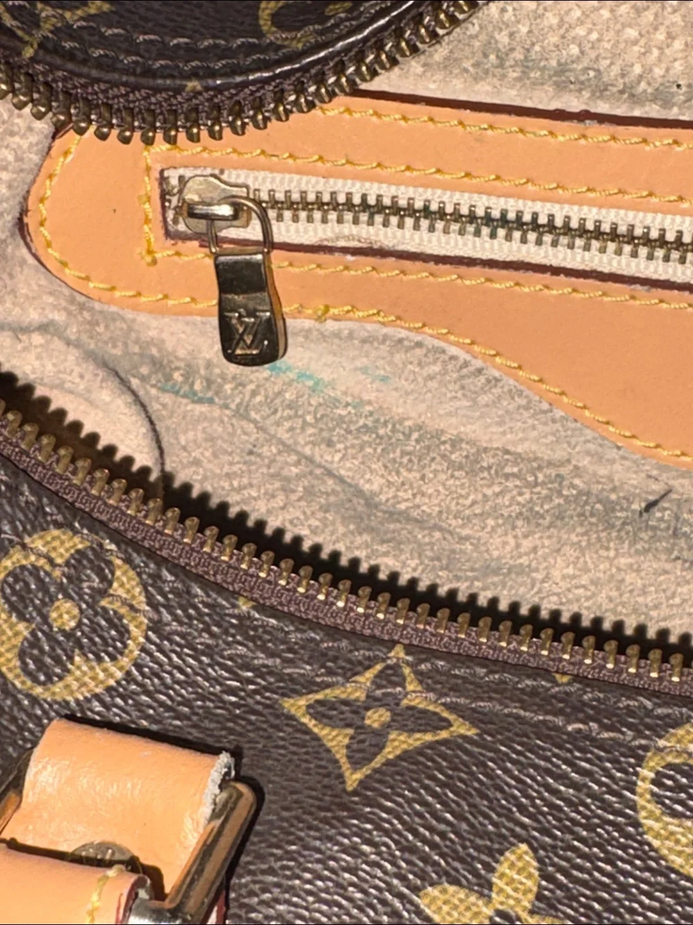 Vintage Louis Vuitton Monogram Canvas Speedy 30 Handbag-Vintage & has some wear